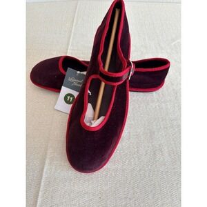 Universal Thread halston Mary Jane Flats 11 Burgundy Red NEW Velvet Buckle Strap